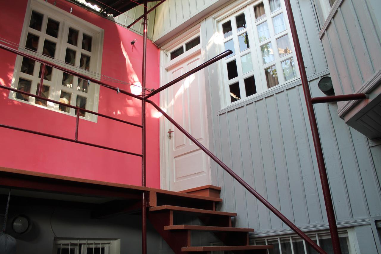 Hostel Old City Sololaki Tbilisi Exterior foto